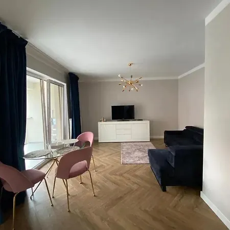 Apartment Klimatyczne Mieszkanie Na Wynajem Krotkoterminowy *
