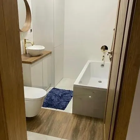 Klimatyczne Mieszkanie Na Wynajem Krotkoterminowy Апартаменты